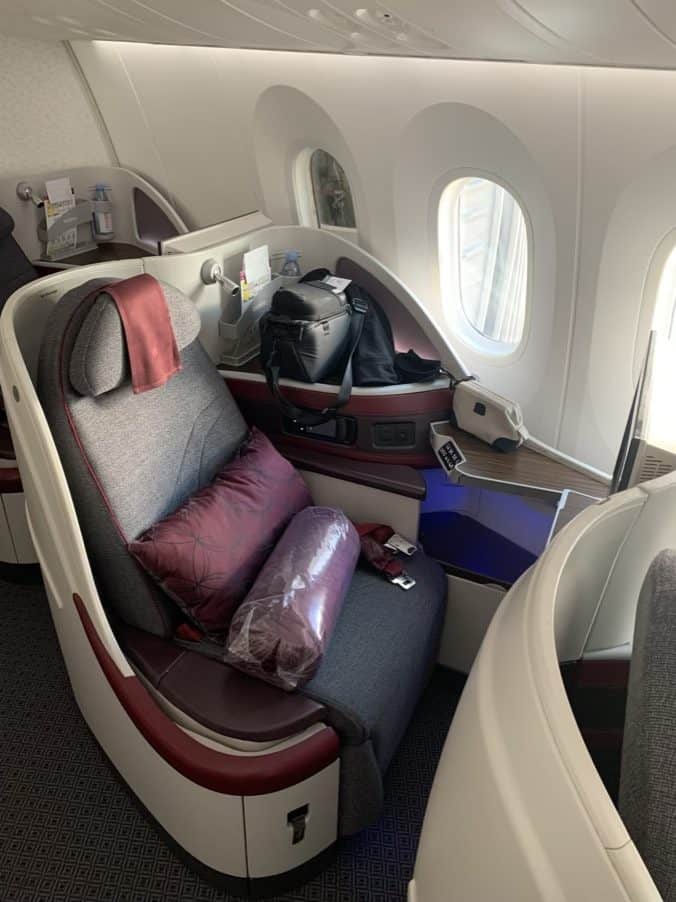 Qatar Airways 787 business class seat